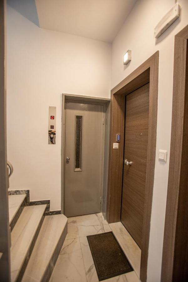 Raise Kifisias Serviced Apartments 아테네 외부 사진