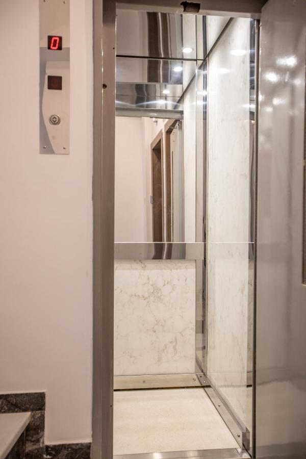 Raise Kifisias Serviced Apartments 아테네 외부 사진
